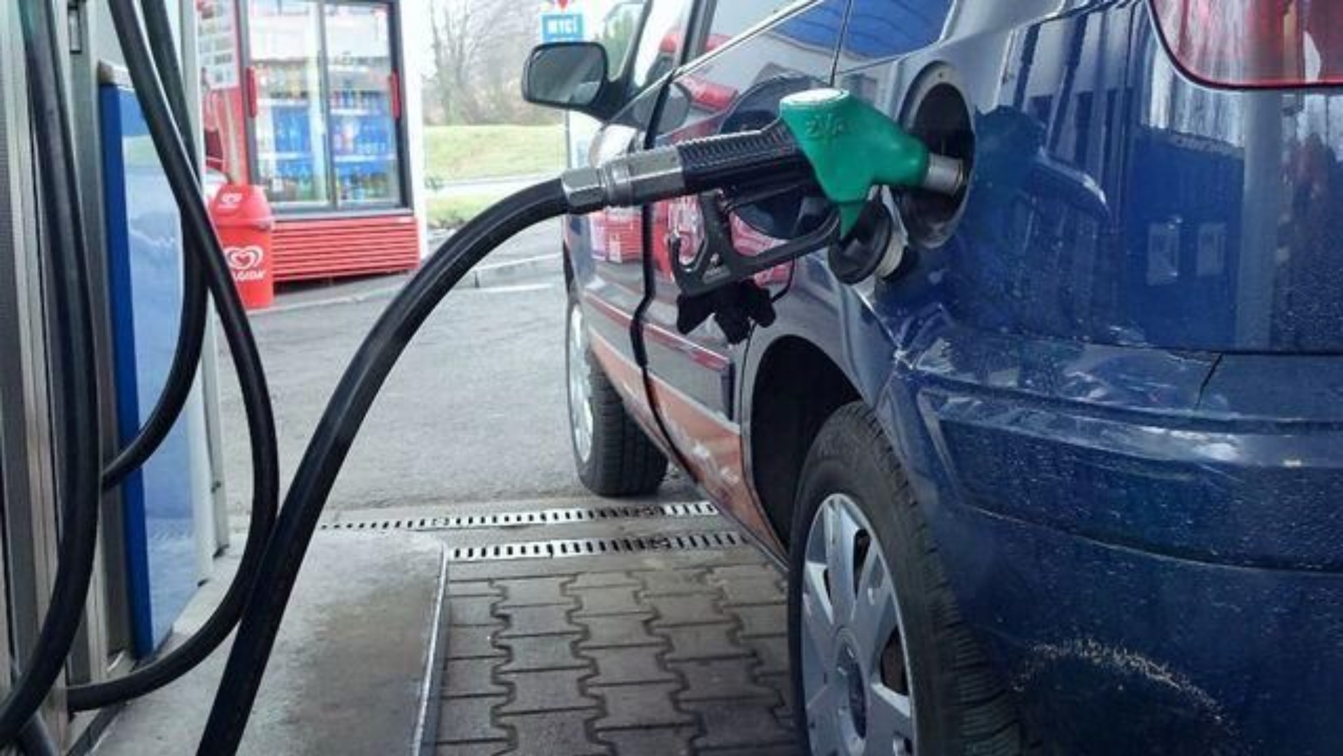 Ceny pohonných hmot na Kladně: Nafta se drží pod třiceti korunami, benzin se téhle hranici blíží