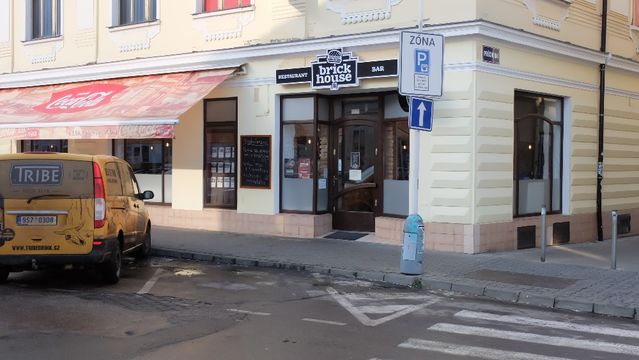 Za kladenskými hostinci. BrickHouse servíruje luxusní burgery