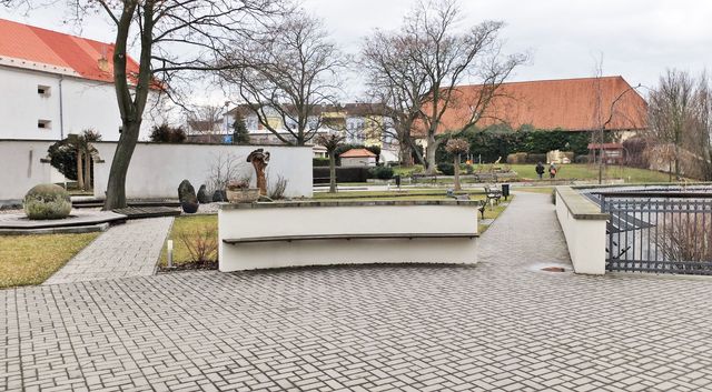 Divadelní Sen noci svatojánské bude v zahradě