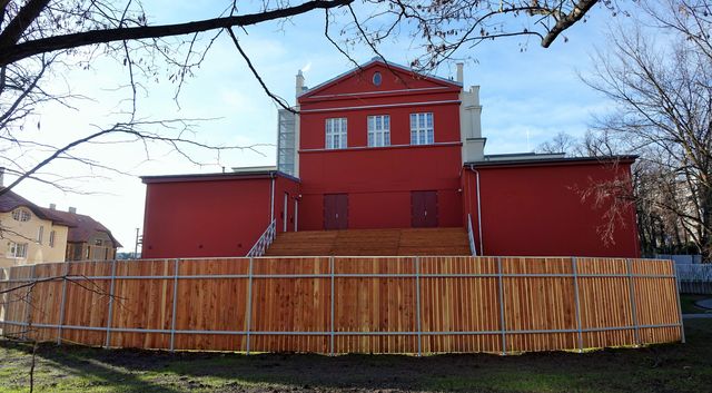 Kladenské divadlo shání kulisáka Kladenské divadlo shání kulisáka