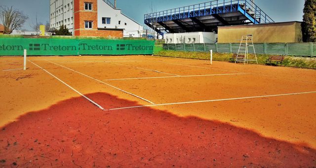 Kde se vám v Kladně hraje nejlépe tenis?
