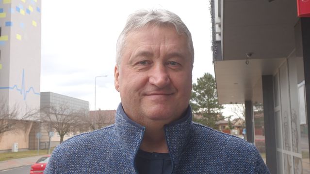 Hokejové Silvestry. Josef Machala vzpomíná na Švýcarsko a nechápe Jandače