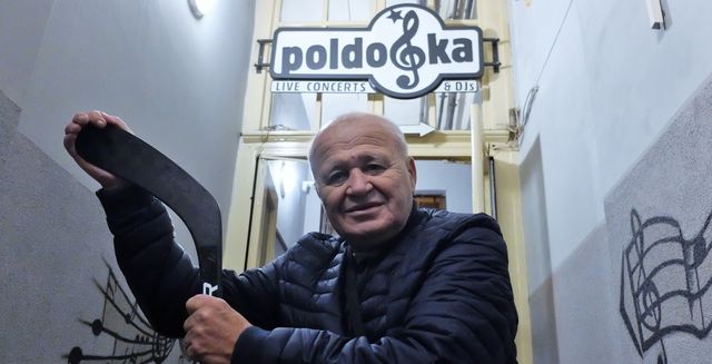 Hokejové Vánoce. „Čužák“ dnes pořádá kulturu v Poldofce a vzpomíná na zájezdy s Kladnem Hokejové Vánoce. „Čužák“ dnes pořádá kulturu v Poldofce a vzpomíná na zájezdy s Kladnem