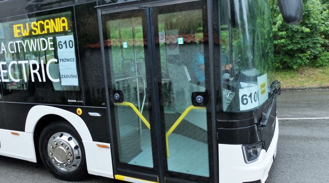 Do dvou roků sveze cestující v Kladně šestnáct autobusů na elektrický pohon