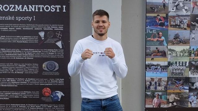 Miloš Bartl bude zítra na Kladně boxovat po deseti letech a poprvé jako profesionál