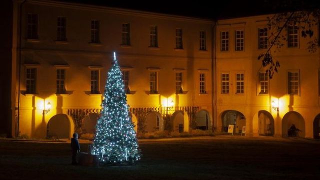 Buštěhrad zítra rozsvítí svůj vánoční strom