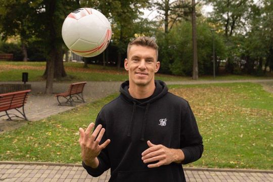 Televizní expert Folprecht mění působiště. Kvůli spornému gólu to není, říká záložník Televizní expert Folprecht mění působiště. Kvůli spornému gólu to není, říká záložník