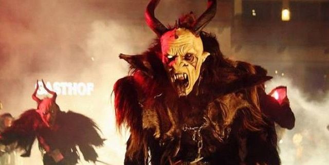 S mírumilovným Mikulášem se na náměstí zjeví krampusácké peklo
