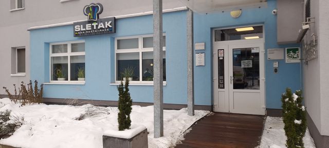 Pozvání ke stolu. Sleťák servíruje na menu novinku Pozvání ke stolu. Sleťák servíruje na menu novinku