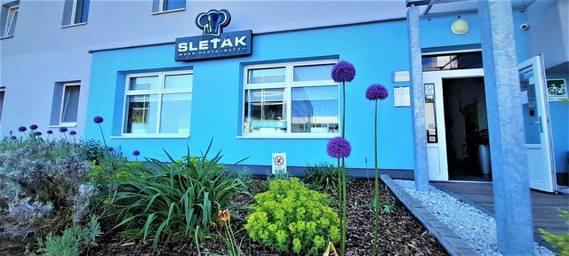 Pozvání ke stolu. Ve Sleťáku doporučujeme gulášek Pozvání ke stolu. Ve Sleťáku doporučujeme gulášek