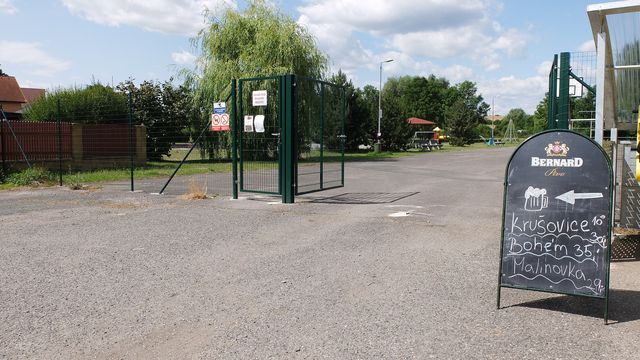 (Aktualizováno) Koupání kolem Kladna. Třebusice mají čistou vodu a levnou klobásu (Aktualizováno) Koupání kolem Kladna. Třebusice mají čistou vodu a levnou klobásu