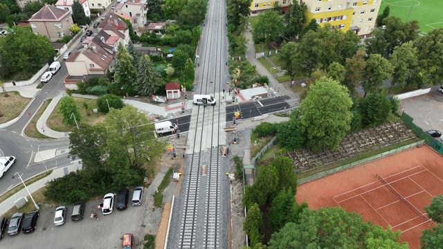 aadronkloze