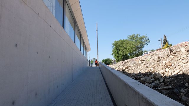 apremostrvych