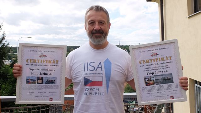 Filip Jícha je českým rekordmanem v plavání v ledových vodách