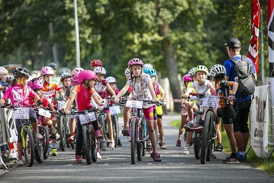 Bruslaře na Sletišti dnes vystřídají malí cyklisté