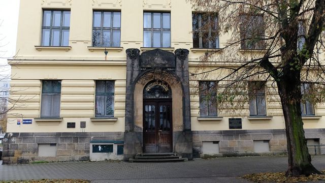 Gymnázium Kladno slaví 120 let a otevírá se novým výzvám